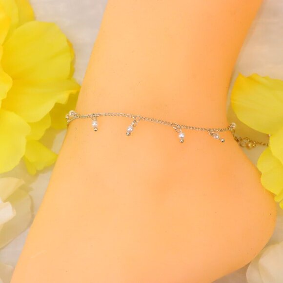 Minimalist Anklet, Sleek & Modern Design, Women’s Fashion, YC110313-A - Picture 2 of 10